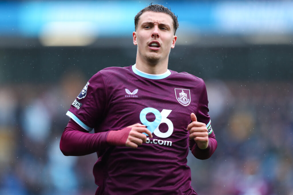 Burnley v Brighton & Hove Albion - Premier League