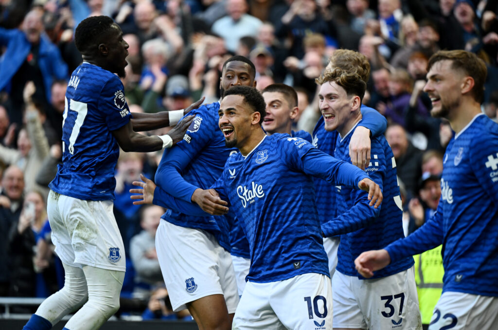 Iliman Ndiaye celebrates for Everton.
