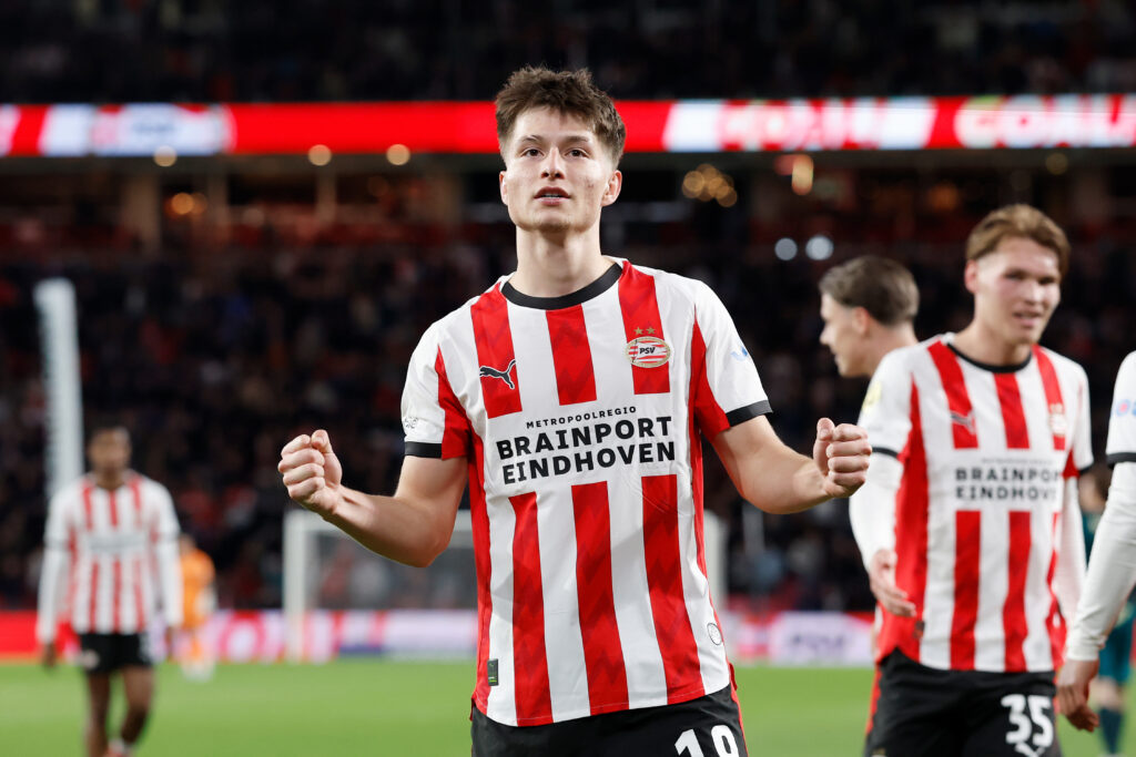PSV winger Esmir Bajraktarevic.