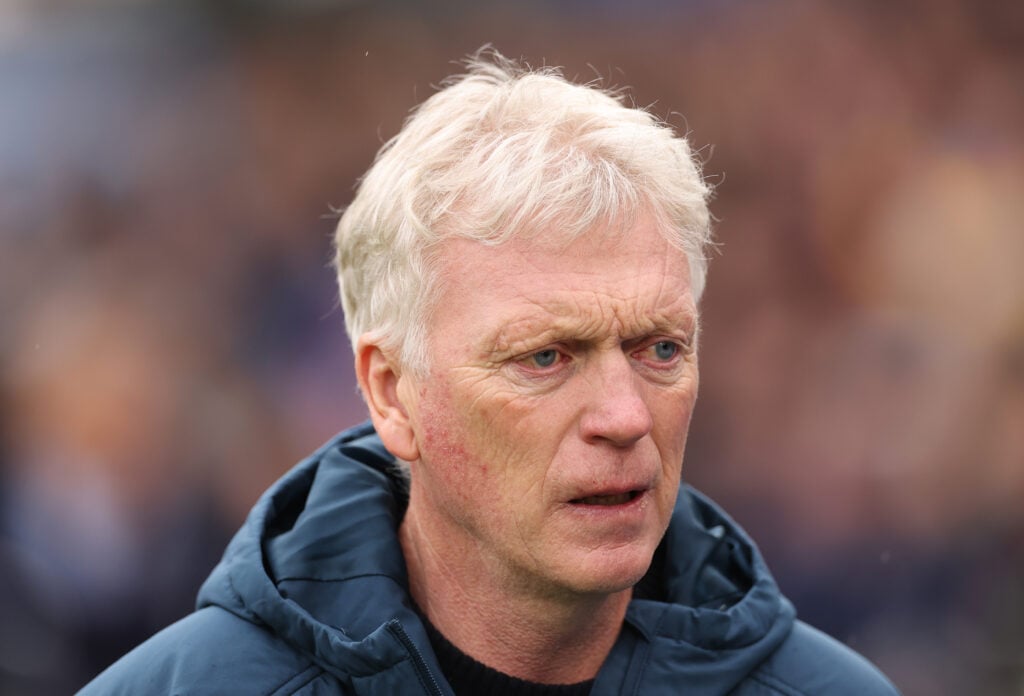 David Moyes managing Everton.