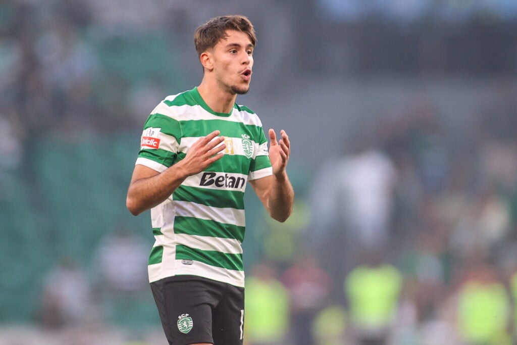Georgios Vagiannidis playing for Sporting CP.