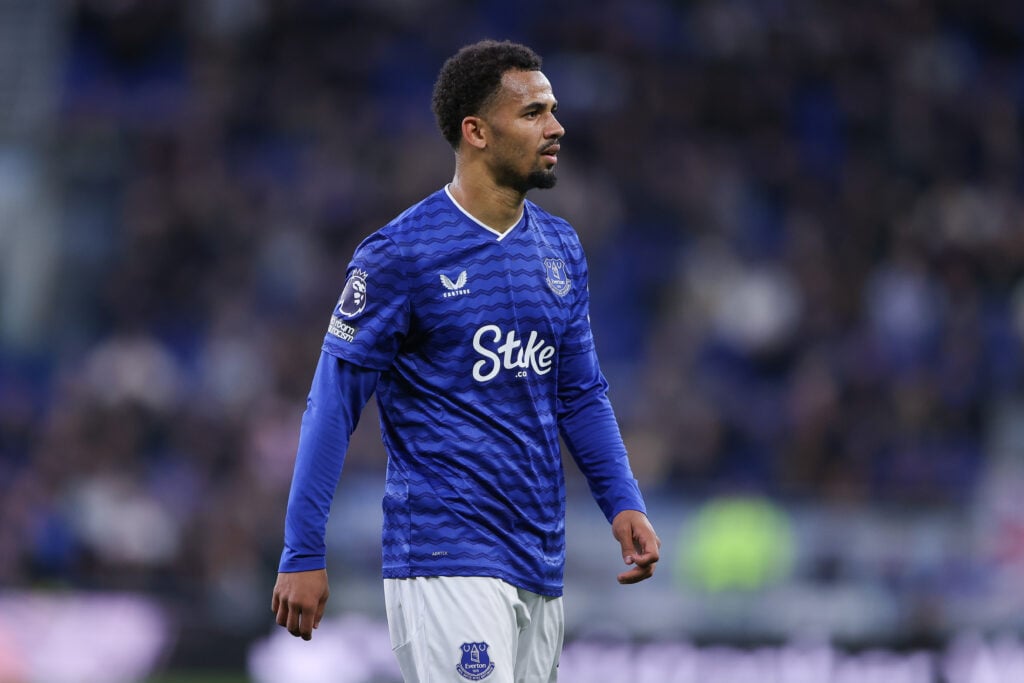 Iliman Ndiaye playing for Everton.