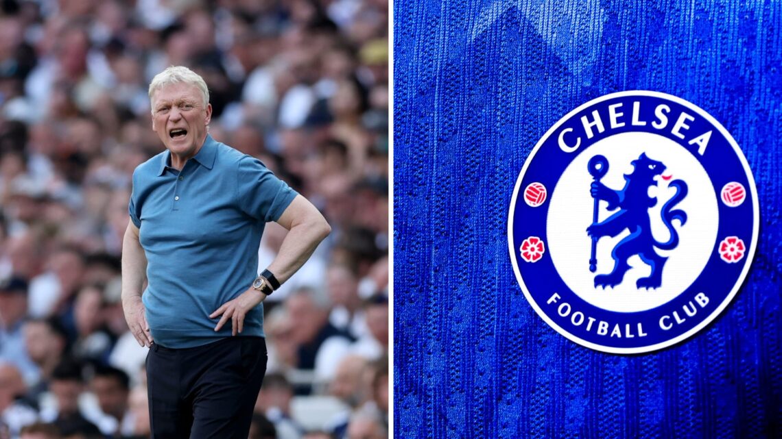 David Moyes reacts during Tottenham Hotspur vs Everton. Chelsea badge.