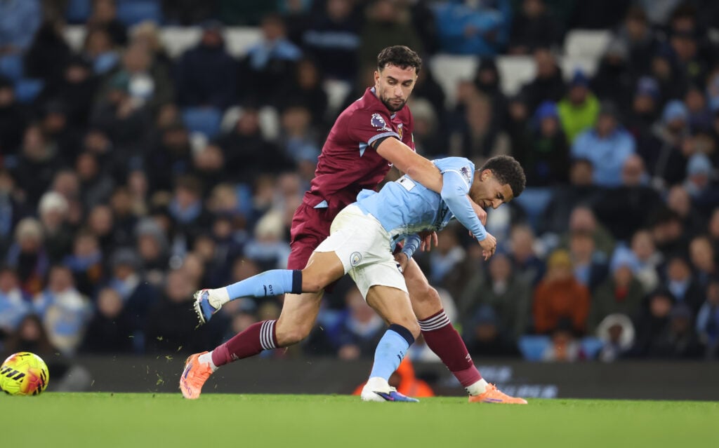 Rico Lewis playing for Manchester City against West Ham United.