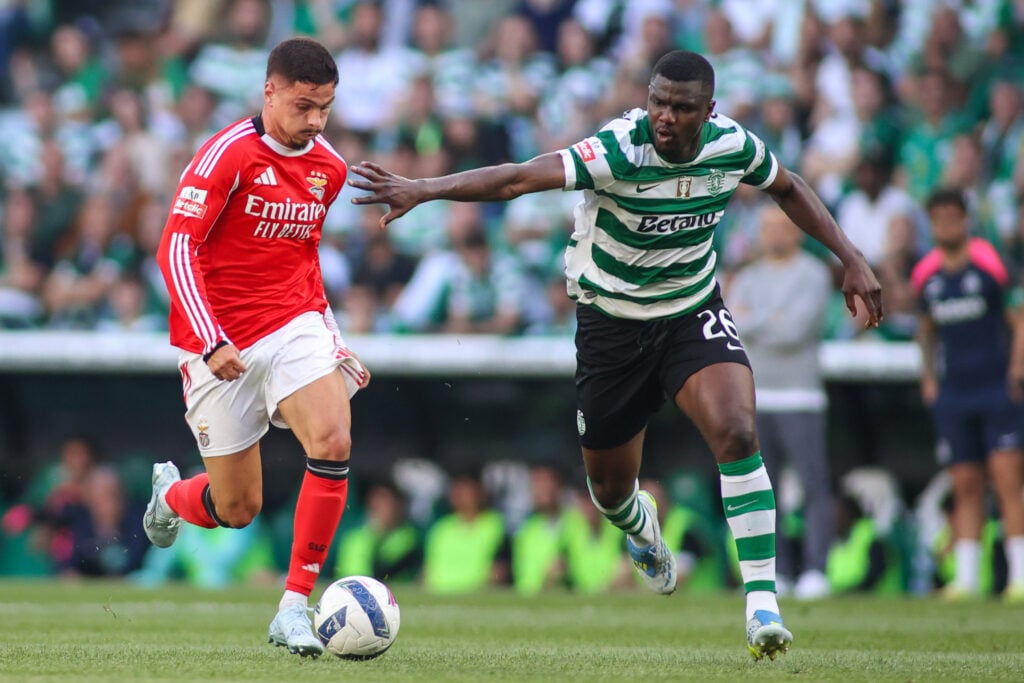 Ousmane Diomande fights for the ball.