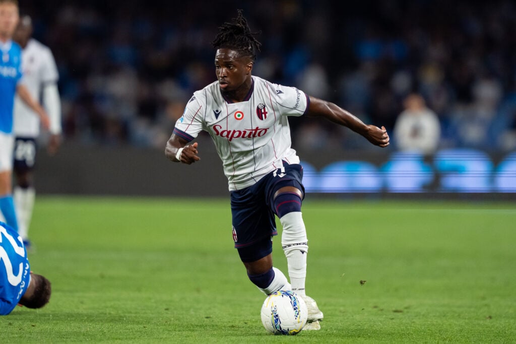 Jonathan Rowe playing for Bologna.