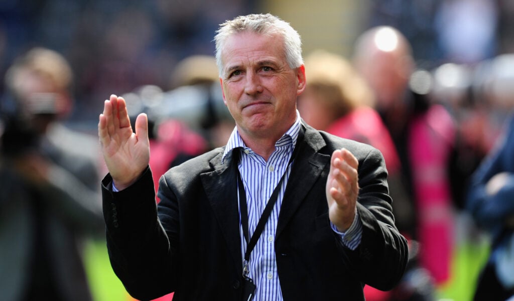 Bob Latchford claps.